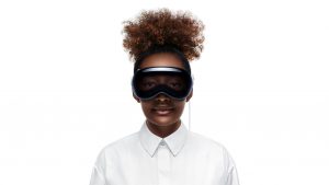 Apple-Vision-Pro-availability-hero-lp.jpg.landing-big_2x