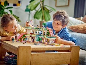 Nuevas habilidades a través del juego: Descubre 5 destrezas que niños y niñas desarrollan divirtiéndose