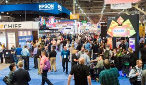 Epson mostrará el poder de las experiencias inmersivas a través de proyecciones de alta luminosidad en InfoComm 2024
