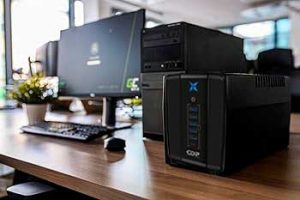 Protege tu equipo con el UPS CDP R-UPR-1008: Seguridad y energía sin interrupciones