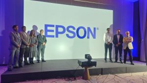 Epson lanza en Perú su nueva generación de proyectores láser profesionales: más potencia, más flexibilidad y experiencias visuales sin límites