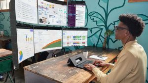 Sightful presenta un «PC portátil espacial» que revoluciona el trabajo con realidad aumentada