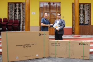Deltron fortalece a la comunidad empresarial de la Libertad con importante donativo tecnológico